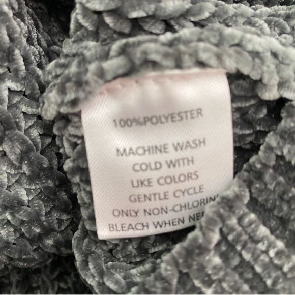 Just Found Ruffle Detail Chenille Sweater Gray Medium Crew Neck Waffle Knit - Picture 11 of 12